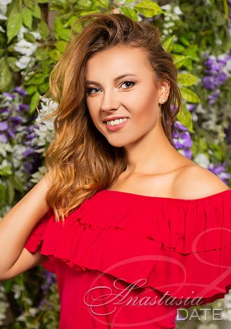 Hundreds of gorgeous pictures: Anna from Odesa, Russian dating partner looking for man